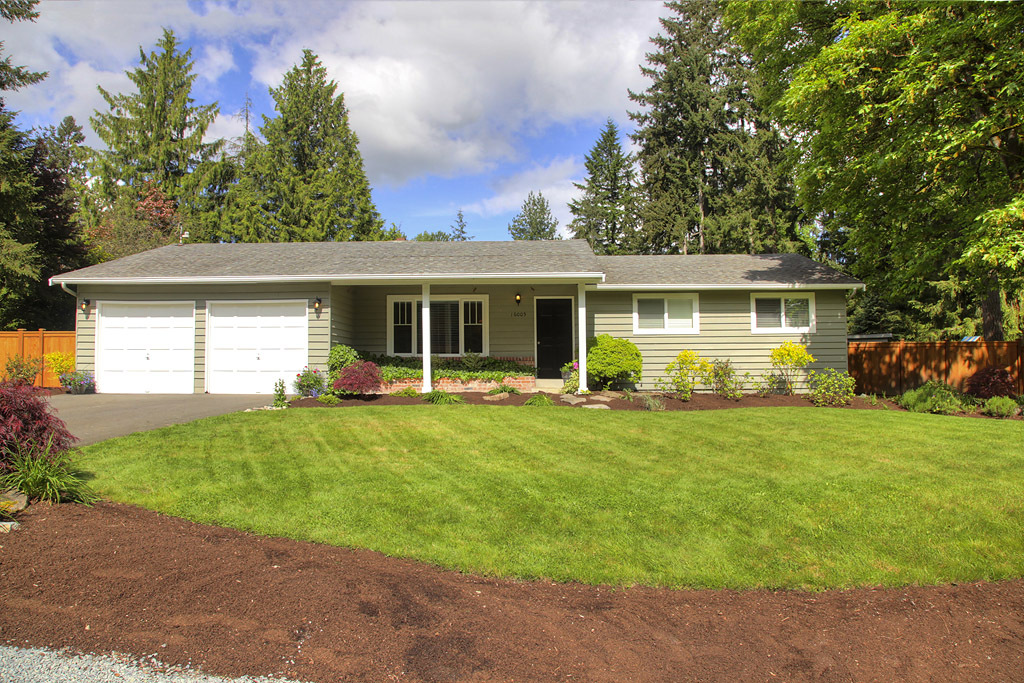 Property Photo:  16005 179th Place NE  WA 98072 