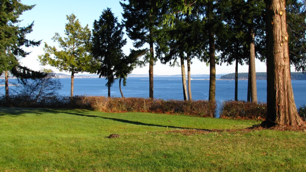 Property Photo: 1241 Irondale Rd WA 98339