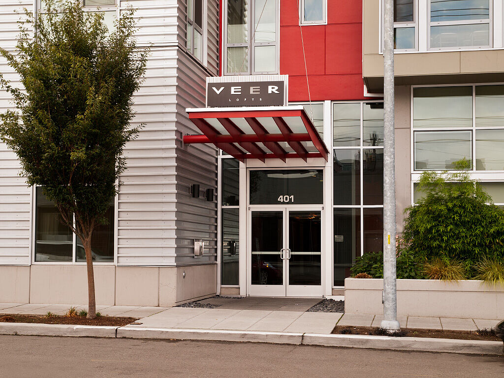 Property Photo: 401 9th Ave N 212 WA 98109