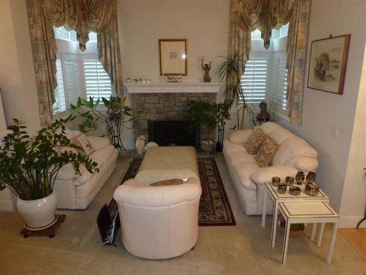 Property Photo:  15863 SE 59th Place  WA 98006 