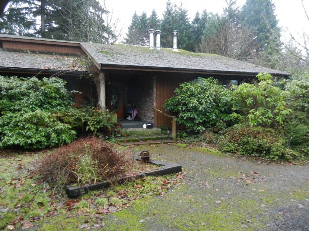 Property Photo:  21319 SE 32nd St  WA 98075 