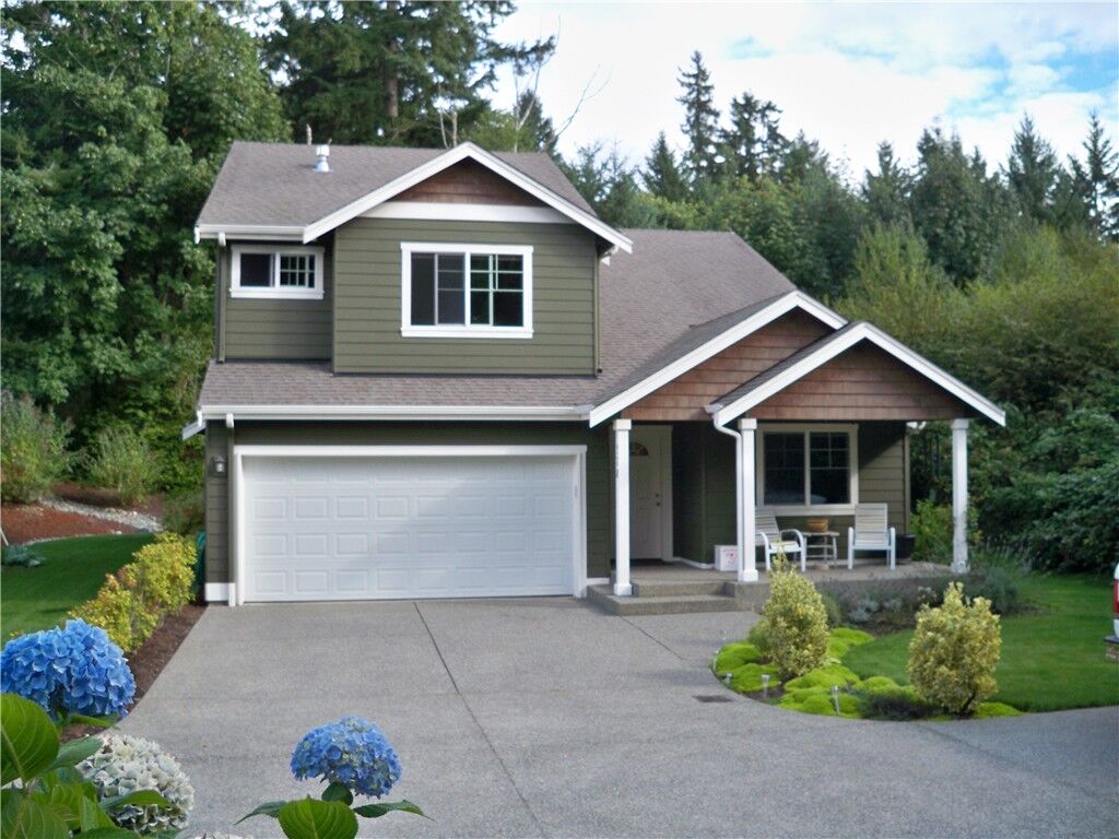 Property Photo:  378 Island Blvd  WA 98333 