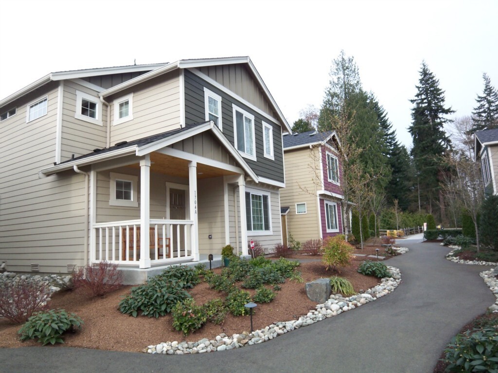 Property Photo:  1704 156th Place SW A  WA 98087 