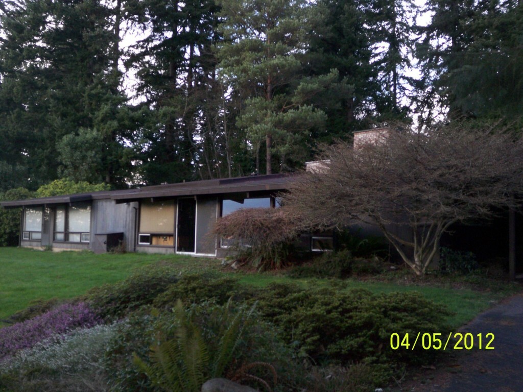 Property Photo:  19822 Maplewood Dr  WA 98026 