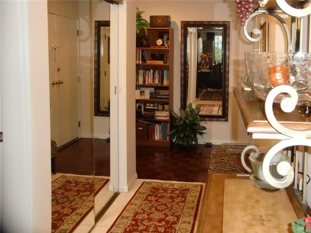 Property Photo: 15508 Country Club Dr WA 98012
