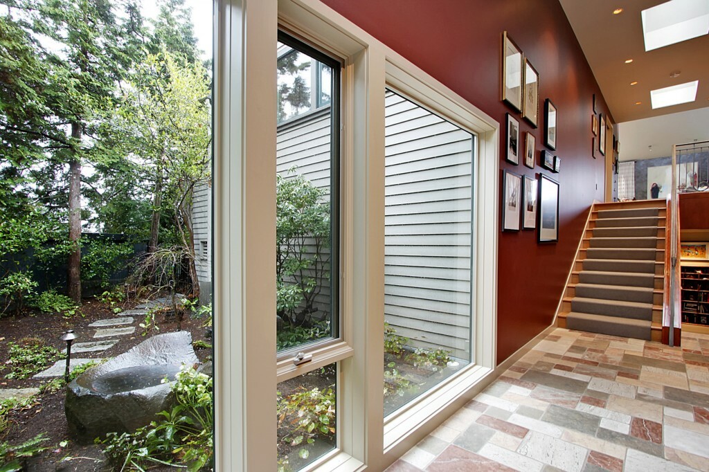Property Photo: 8605 NE 5th St WA 98039