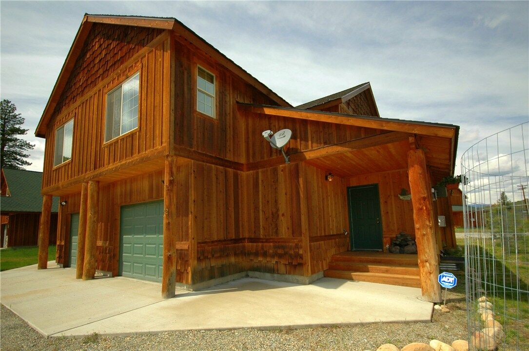 Property Photo:  22 Cascadian Lane 22  WA 98862 