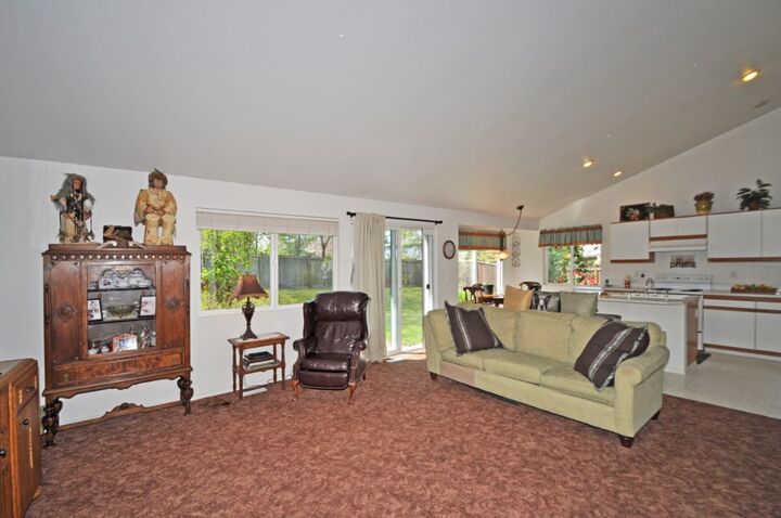 Property Photo:  7648 68th St NE  WA 98270 