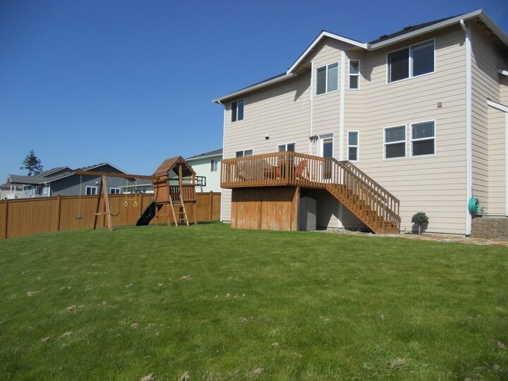 Property Photo:  1699 SW Ulysses St  WA 98277 