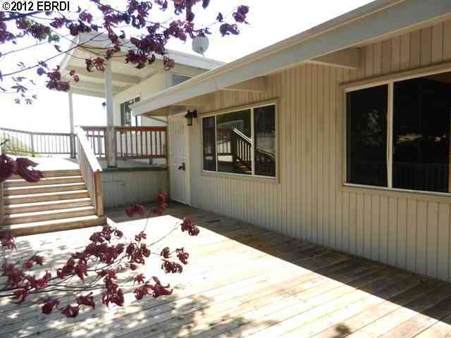 Property Photo:  1941 Drake Dr  CA 94611 