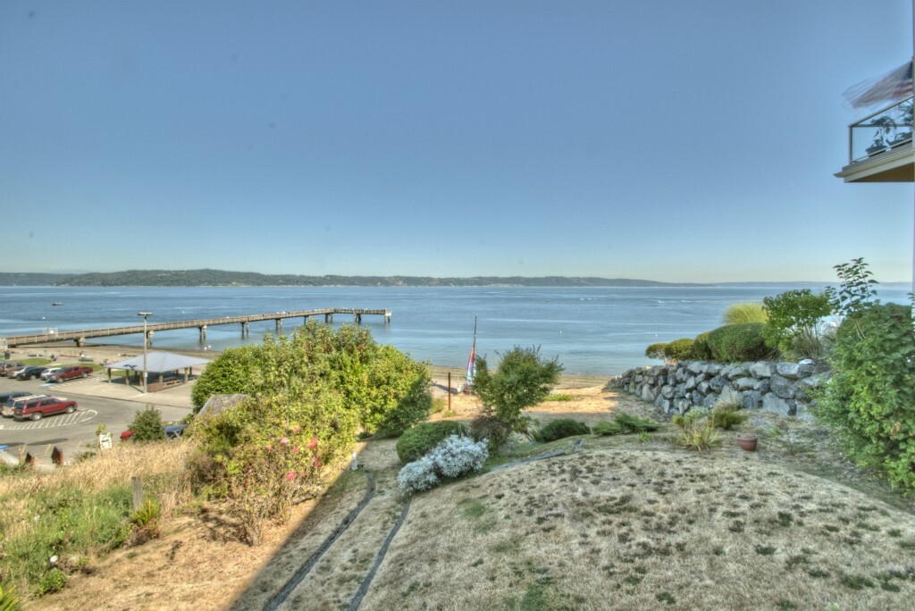 Property Photo: 1611 Markham Ave NE WA 98422