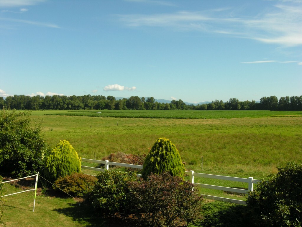 Property Photo: 1791 Valmont St WA 98264