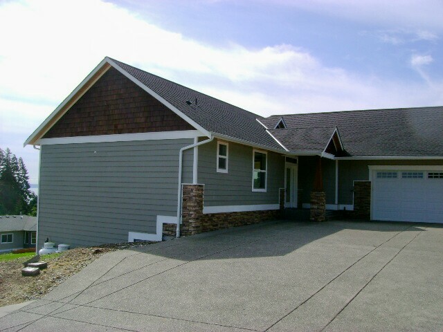 Property Photo:  14 Zurich Ct  WA 98282 