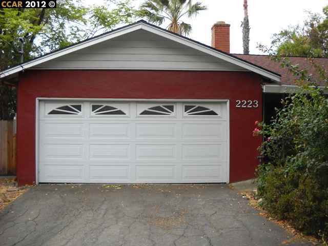 Property Photo:  2223 Hillside Ct  CA 94597-3518 