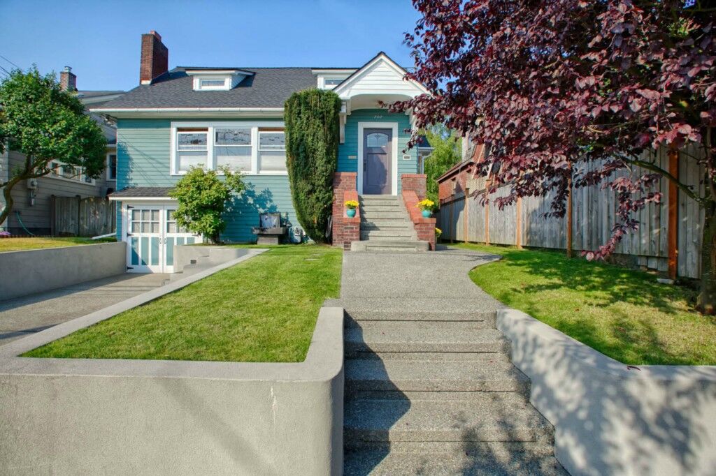 Property Photo:  7717 15th Ave NE  WA 98115 