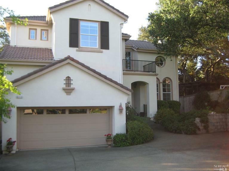 Property Photo:  2111 Wedgewood Way  CA 95404 