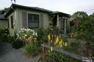 Property Photo:  309 Vallejo Street  CA 94952 