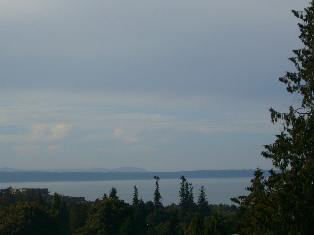 Property Photo: 500 Elm Wy 41 WA 98020