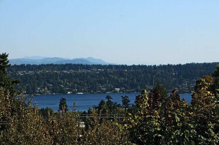 Property Photo:  5210 S Mead St  WA 98118 