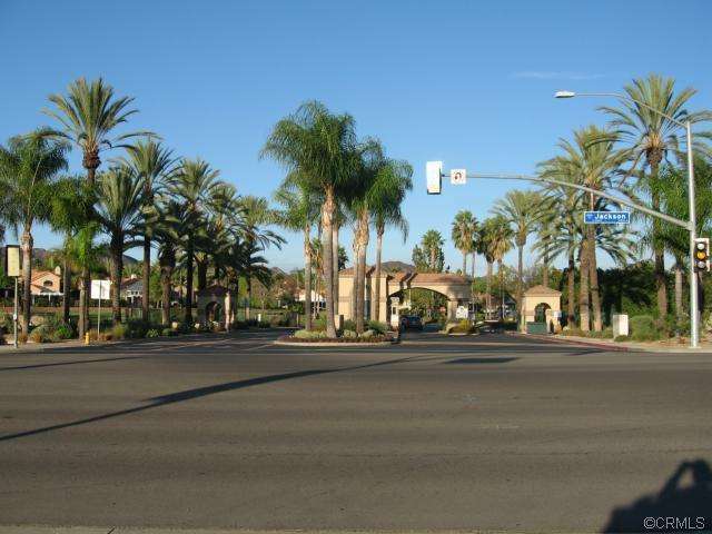 Property Photo:  40665 Corte Albara  CA 92562 