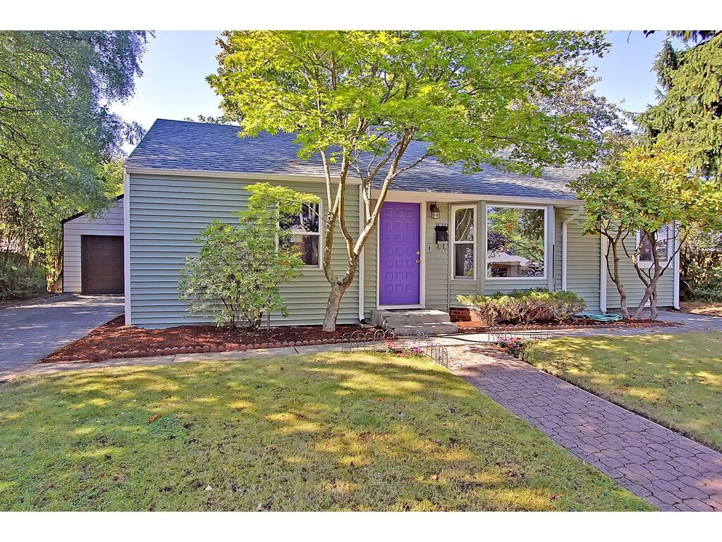Property Photo: 16261 6th Ave NE WA 98155