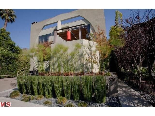 Property Photo: 834 Westmount Dr A CA 90069