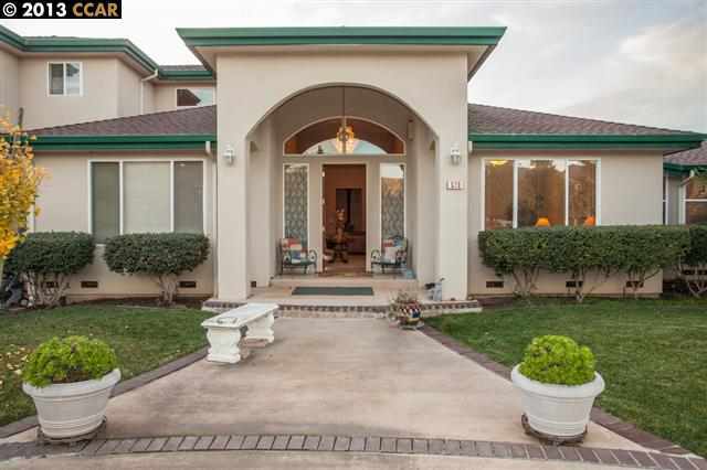 Property Photo:  570 Pine Creek Rd  CA 94598-5136 