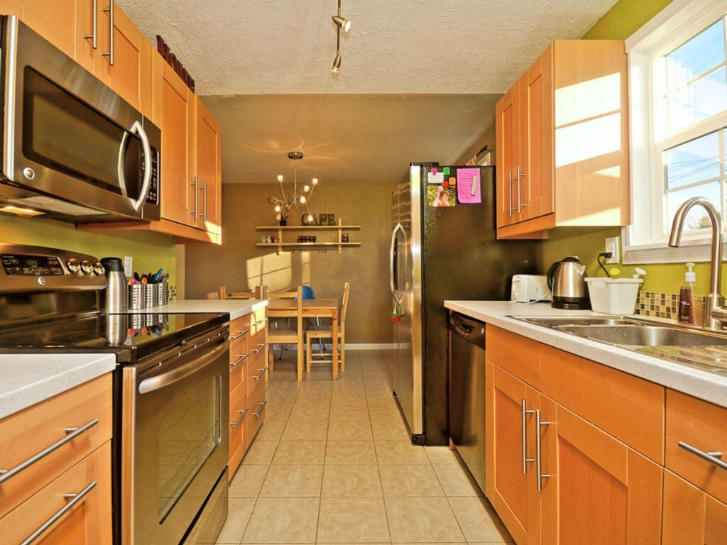 Property Photo: 3822 S 250th St WA 98032