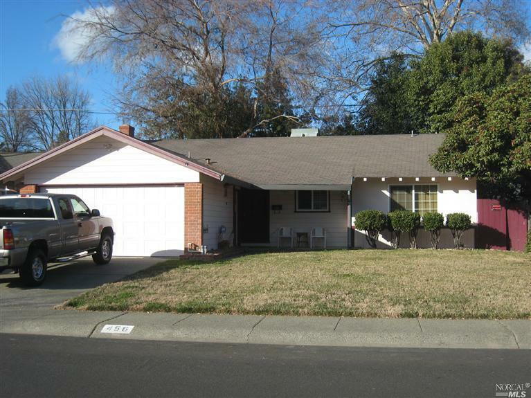 Property Photo:  456 Cottonwood Street  CA 95688 