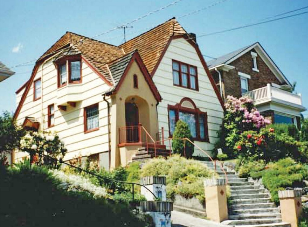 Property Photo: 4029 Meridian Ave N WA 98103