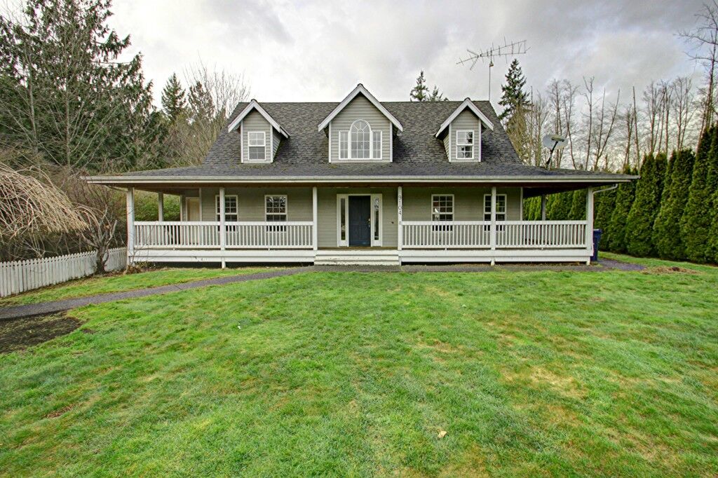 Property Photo: 9104 171st Ave SE WA 98290