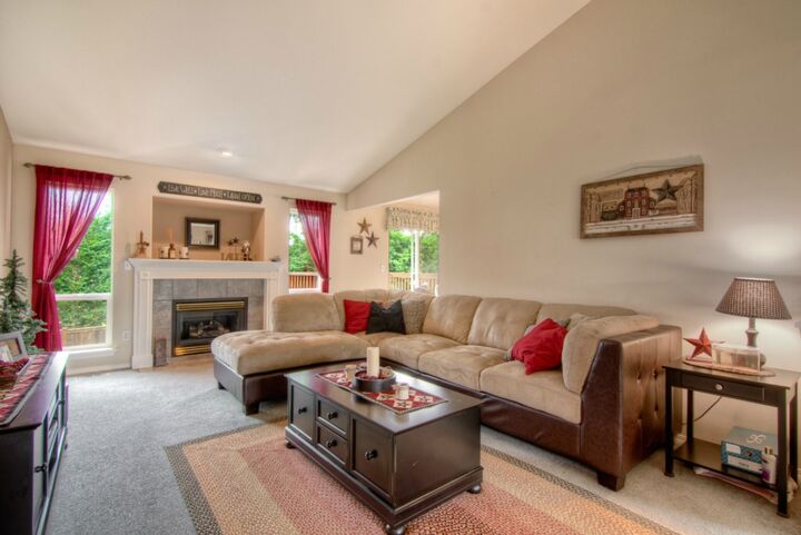 Property Photo: 8224 133rd St E WA 98373