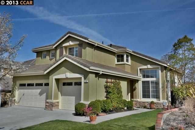 Property Photo:  424 Antelope Ridge Way  CA 94506-4741 