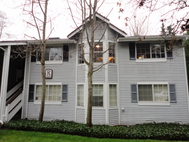 Property Photo: 23307 Cedar Wy R202 WA 98043