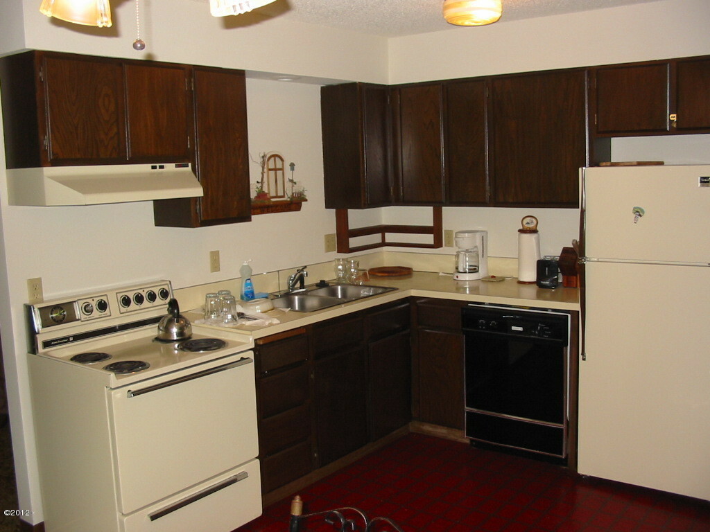 Property Photo: 2191 NW Keel Avenue OR 97367