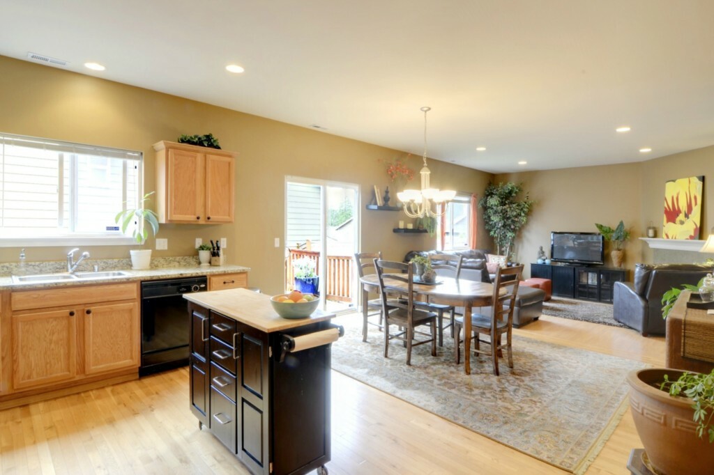 Property Photo: 23111 27th Dr SE WA 98021