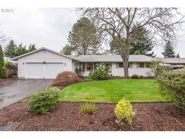 Property Photo: 2157 NE Grant St OR 97124