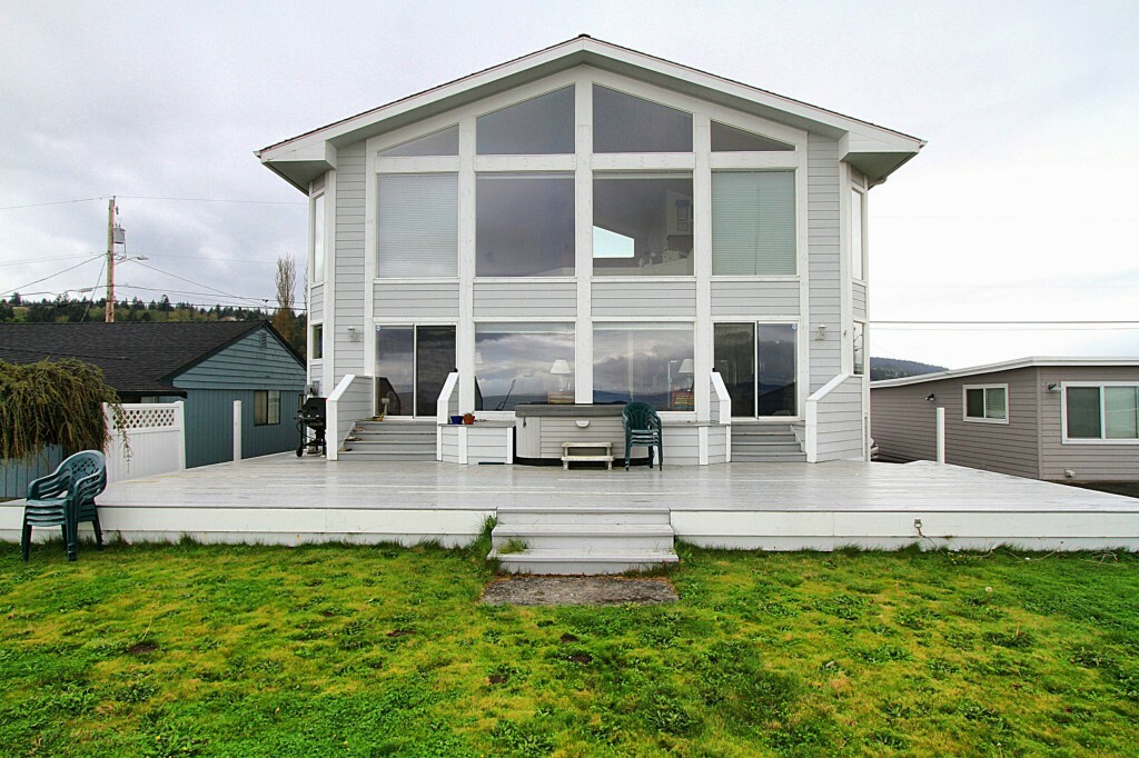 Property Photo:  210 Driftwood Shores Rd  WA 98282 