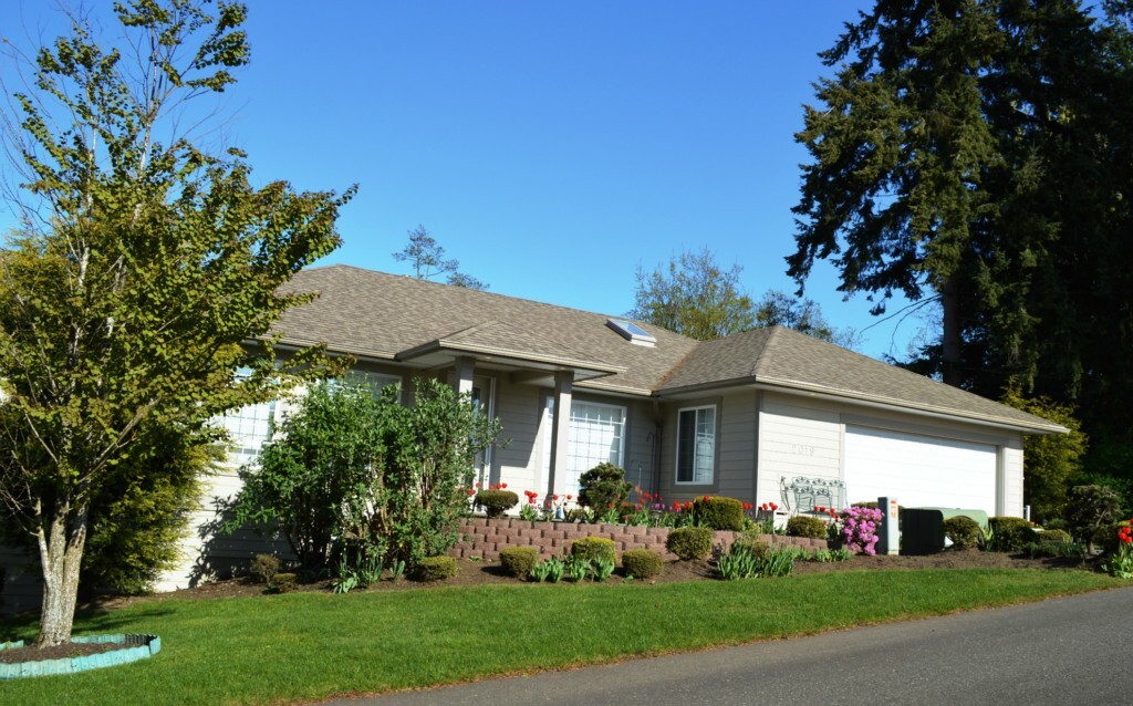 Property Photo: 2019 Edwards St WA 98229