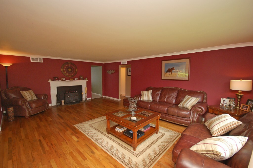 Property Photo:  1721 NE 175th Quiet St  WA 98155 