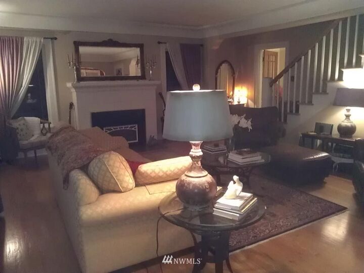 Property Photo:  483 NE Jefferson Street  WA 98532 