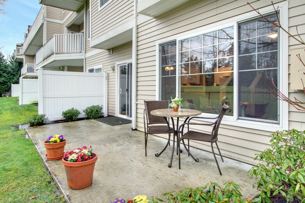 Property Photo:  14140 SE 171st Wy E101  WA 98058 