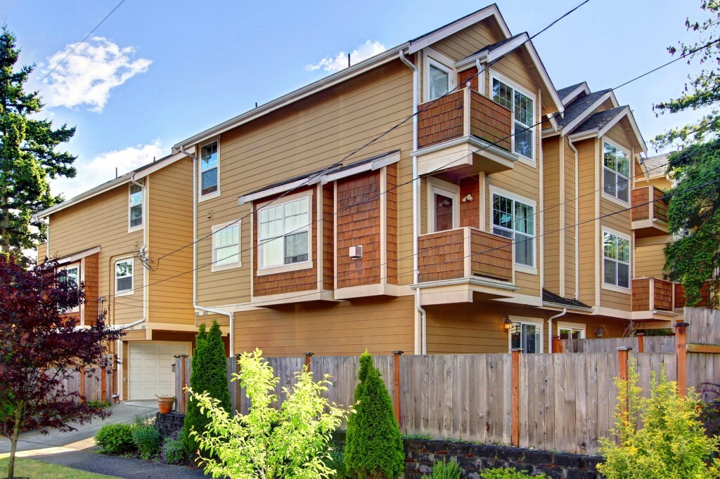 Property Photo: 8505 Stone Av Ct N WA 98103