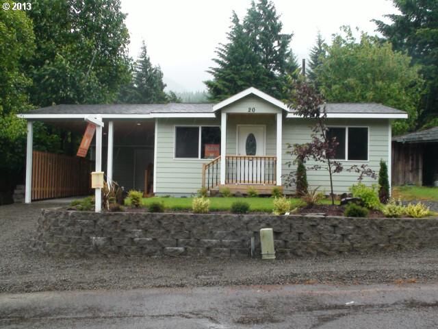 Property Photo: 20 Belle St OR 97014
