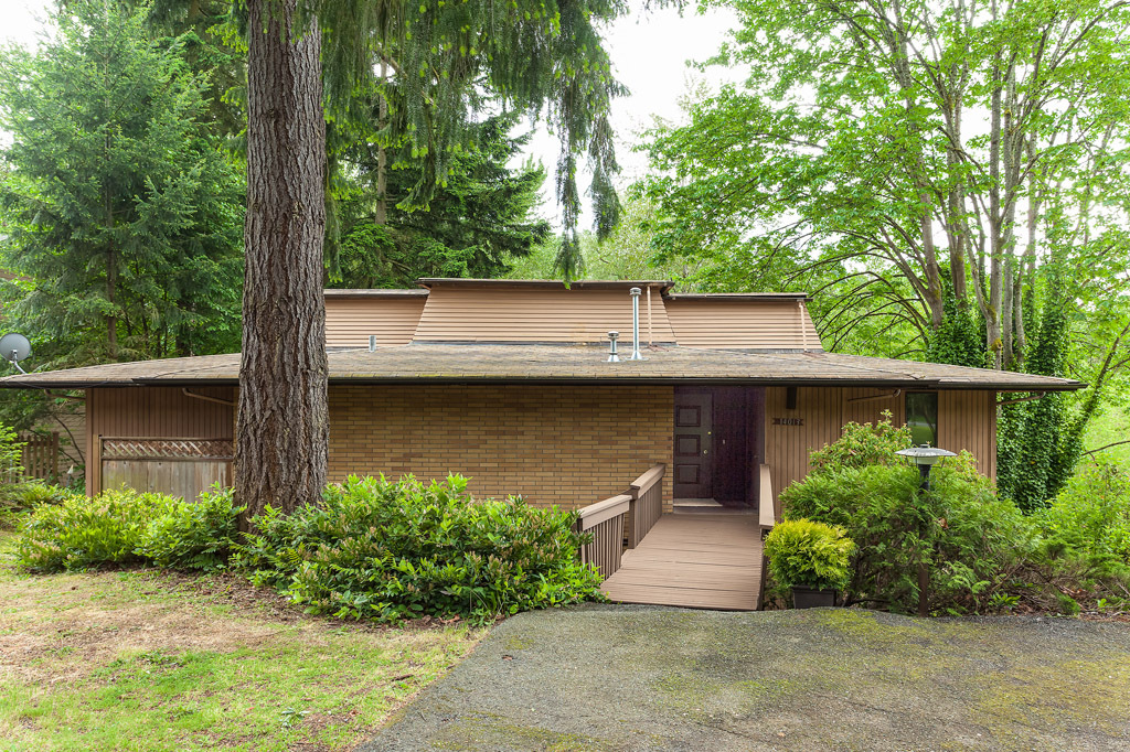 Property Photo:  14013 SE Allen Rd A  B  WA 98006 