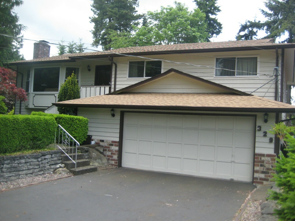 Property Photo:  329 N 188th St  WA 98133 