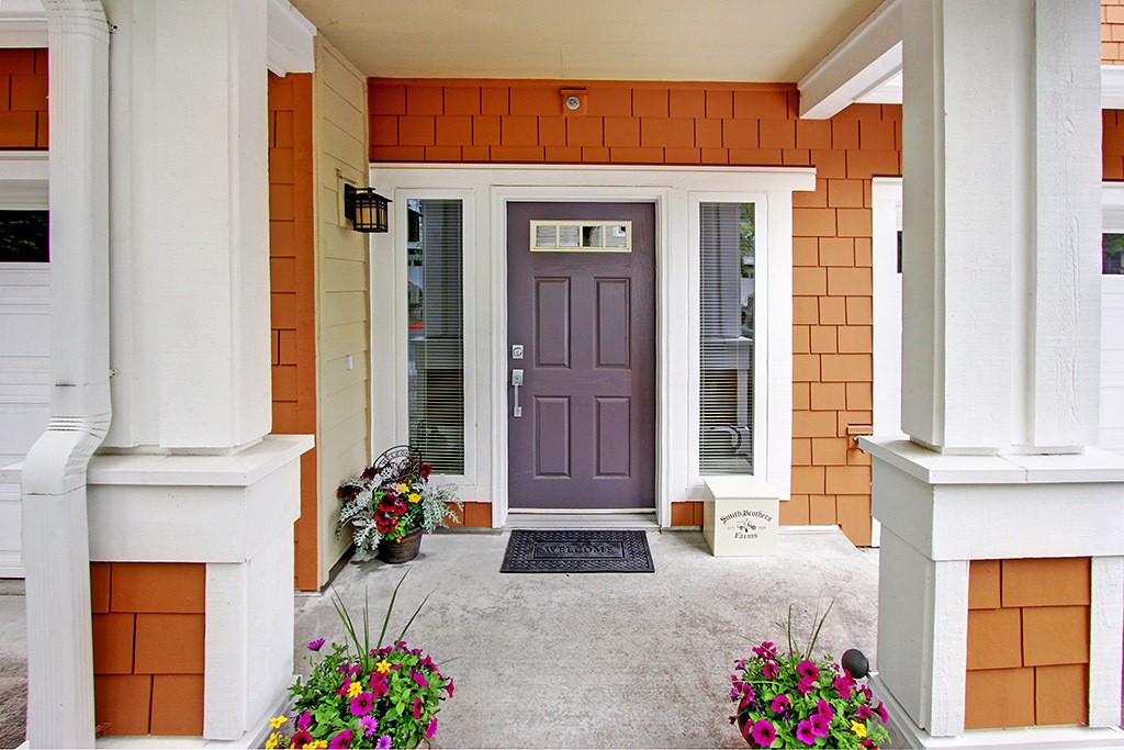 Property Photo: 5517 Lakemont Blvd. SE 704 WA 98006