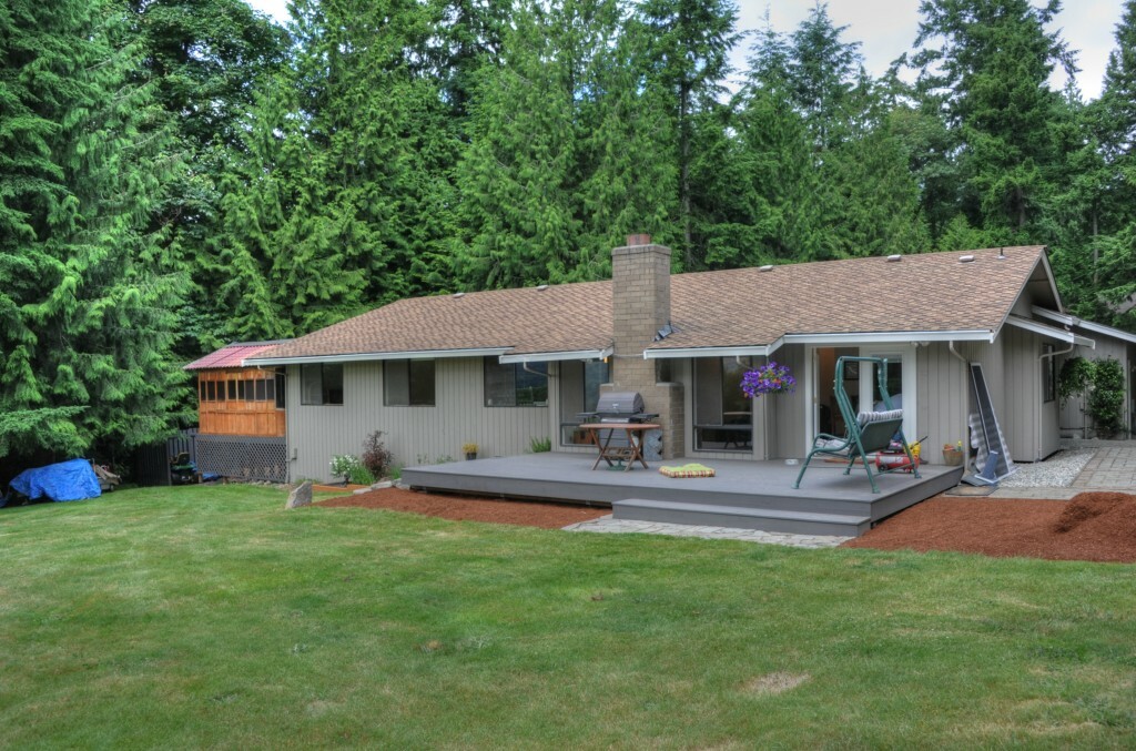 Property Photo:  19605 SE 23 St  WA 98075 