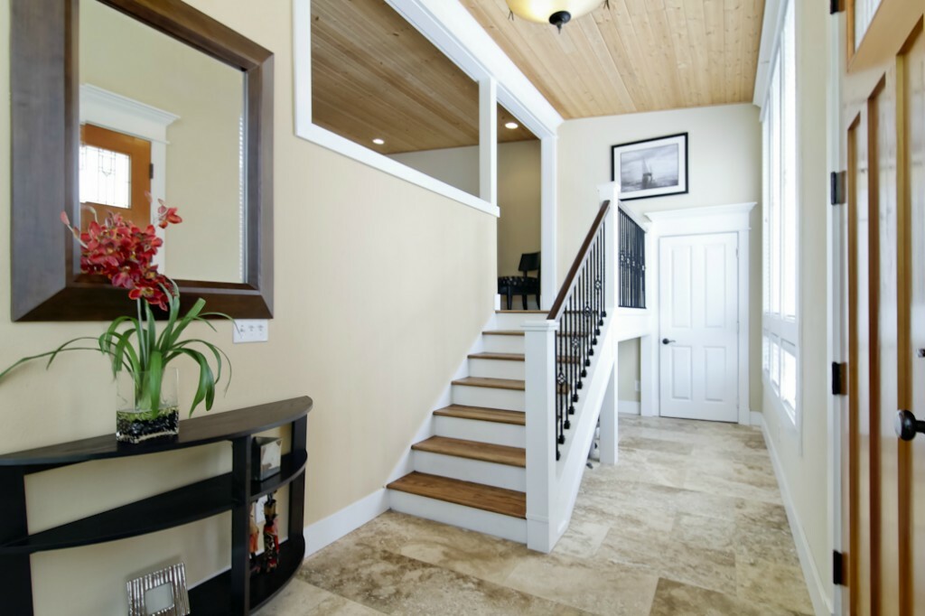 Property Photo: 608 10th Ave WA 98033