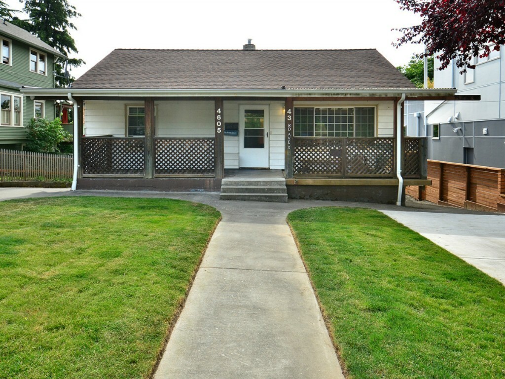 Property Photo:  4605 43rd Ave S  WA 98118 